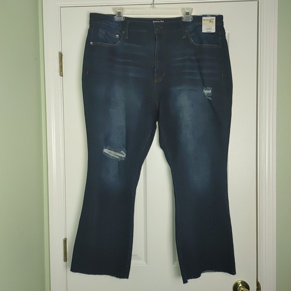 Terra & Sky High-Rise Cropped Bootcut Jeans Plus Size 20W Distressed Stretch New - Picture 4 of 7